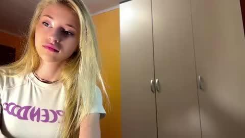 Sabina online show from July 28, 4:39 pm