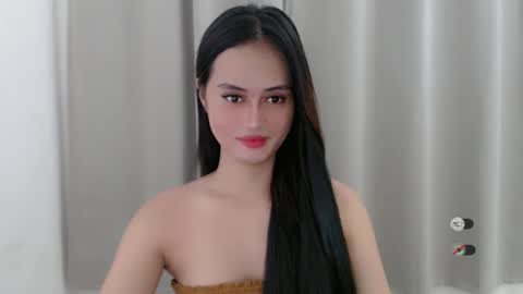 Snapshot of sabrina_inviting chatting on January 13, 2:39 am Sabrina online show from January 13, 2:39 am