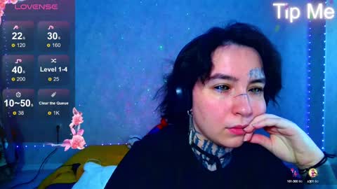 Snapshot of sabrina_raiders_666 chatting on February 17, 10:40 am Lilith Solar online show from February 17, 10:40 am