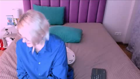 Sabrina MacMarren online show from November 14, 7:36 pm