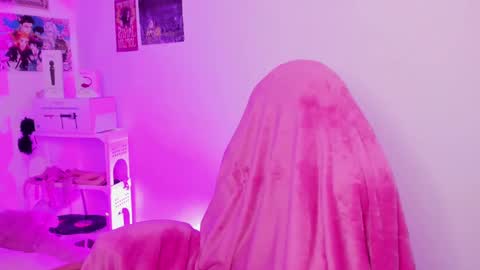 Ig  online show from September 18, 11:53 am