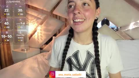 Snapshot of sadashi_moon chatting on January 11, 12:22 am online show from January 11, 12:22 am