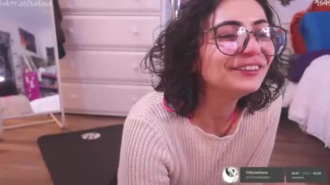 Safa online show from March 25, 8:01 pm