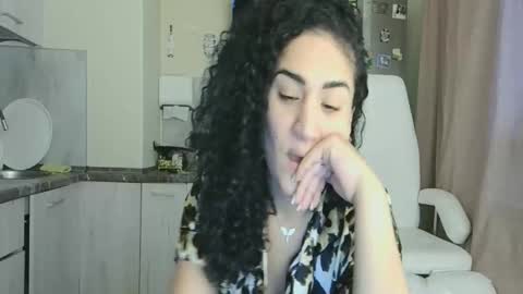 Queen online show from December 2, 12:07 pm