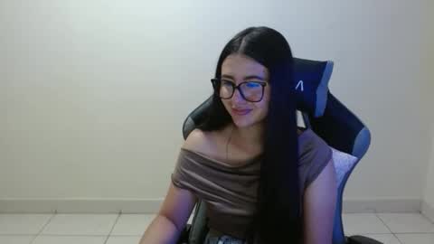 Sahaliefox  online show from February 18, 4:39 pm