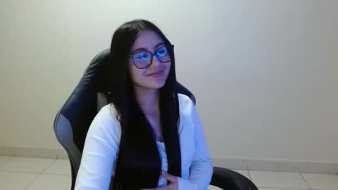 Sahaliefox  online show from January 16, 7:21 pm