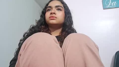 sara online show from May 22, 8:01 am