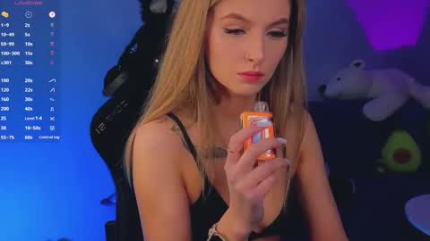 Snapshot of saillise chatting on March 5, 1:50 pm Sofia online show from March 5, 1:50 pm