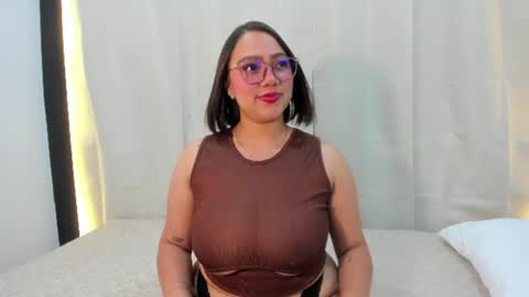 sakura23_ online show from July 28, 12:23 pm
