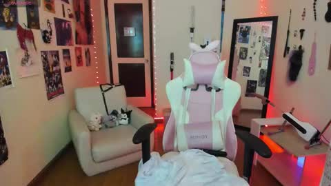 sakura_of online show from September 27, 4:58 pm