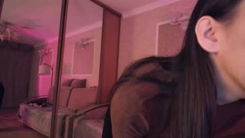 Jade online show from October 10, 5:18 pm