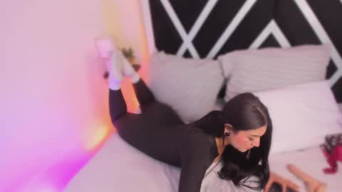 Salem online show from October 30, 1:45 pm