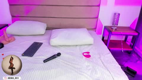 sally rosses online show from March 12, 12:30 pm