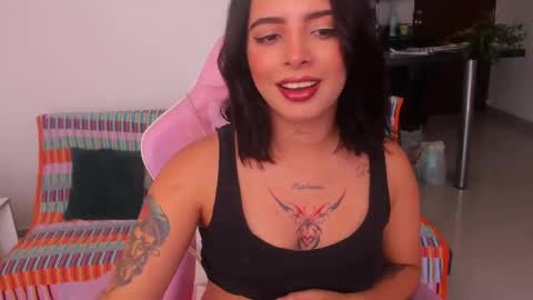 Snapshot of sallymaddoxx chatting on January 21, 4:48 pm sallymaddoxx online show from January 21, 4:48 pm