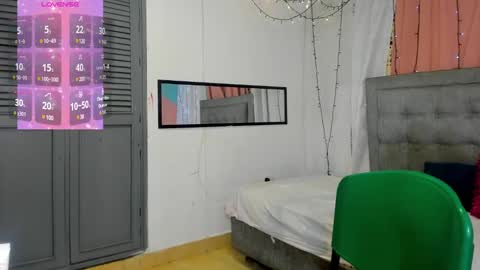 Snapshot of salome_domi chatting on December 9, 5:30 pm salome online show from December 9, 5:30 pm