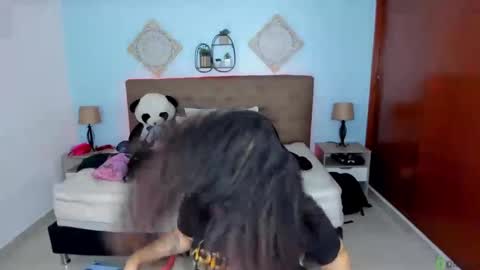 Snapshot of salome_rojas_ chatting on October 10, 8:03 pm Salome online show from October 10, 8:03 pm