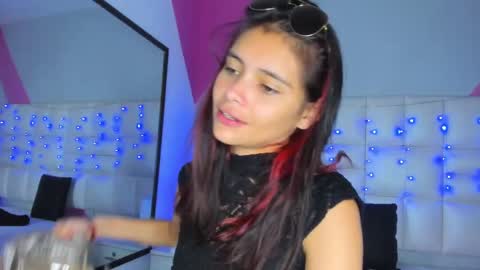 Snapshot of salome_rouse chatting on October 2, 10:37 pm Salome Rose online show from October 2, 10:37 pm