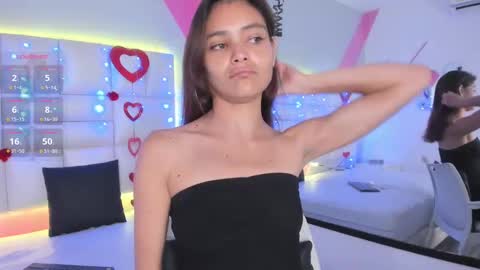 Snapshot of salome_rouse chatting on December 23, 7:41 pm Salome Rose online show from December 23, 7:41 pm