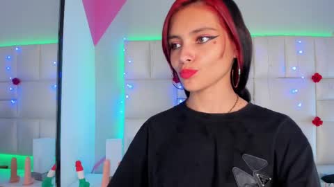 Snapshot of salome_rouse chatting on February 12, 7:56 pm Salome Rose online show from February 12, 7:56 pm