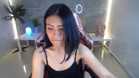 Snapshot of salome_stockman_sub chatting on February 20, 11:43 pm Salome online show from February 20, 11:43 pm