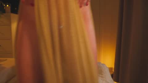 IsaBella-  online show from March 28, 9:03 pm