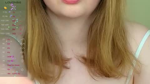Snapshot of salut_love chatting on February 20, 3:30 pm Ruby online show from February 20, 3:30 pm