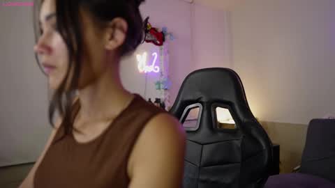 Stefana    or    Samchispas online show from February 6, 11:04 pm