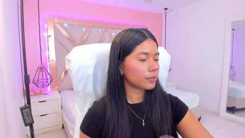 sam  online show from February 9, 3:42 am