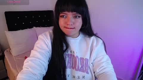 Snapshot of samantha__g chatting on March 12, 2:30 am Sam online show from March 12, 2:30 am