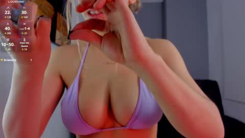 Snapshot of samantha_c6 chatting on October 8, 12:20 pm samantha online show from October 8, 12:20 pm