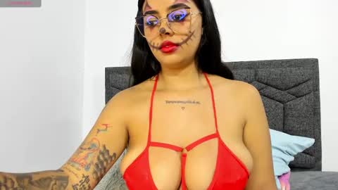 samantha cherry  online show from October 18, 1:08 am