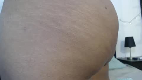 lizzy online show from December 10, 5:39 am