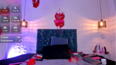 samantha_foxyy online show from February 10, 11:46 am