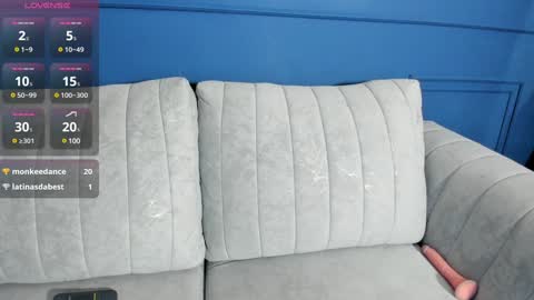 Samantha  online show from December 16, 9:09 pm