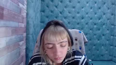 Snapshot of samanthaa_smitth chatting on October 8, 3:55 am Samantha Smitth online show from October 8, 3:55 am