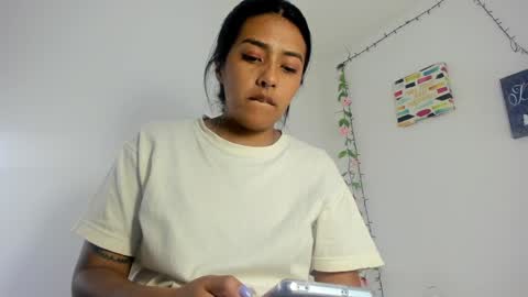 Snapshot of samanthajonson_ chatting on January 30, 12:07 am samanthajonson online show from January 30, 12:07 am