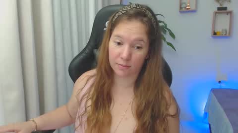Snapshot of samanthaleon chatting on February 10, 3:35 am Samantha samy online show from February 10, 3:35 am