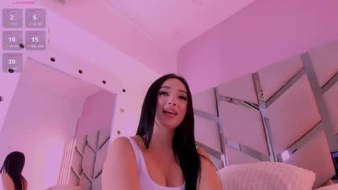  SAMANTHA online show from May 28, 1:58 am