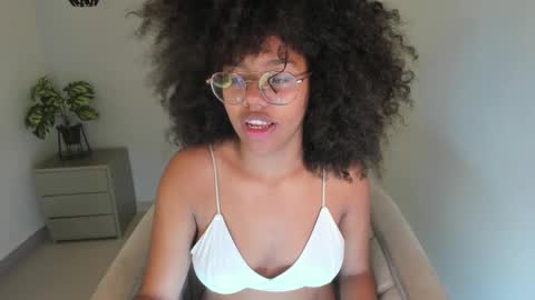 Samie Mury  online show from November 10, 5:35 am