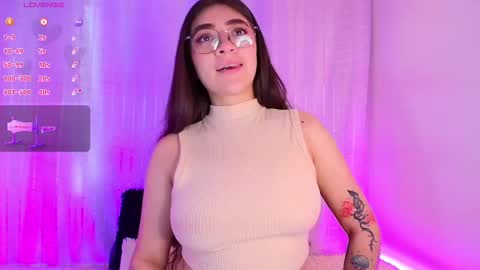 Snapshot of samii_evans chatting on February 20, 4:58 pm samii evans online show from February 20, 4:58 pm
