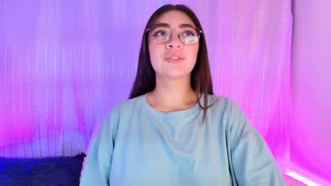 Snapshot of samii_evans chatting on February 6, 3:16 am samii evans online show from February 6, 3:16 am