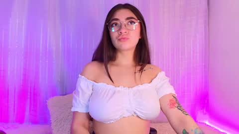 Snapshot of samii_evans chatting on February 27, 5:13 am samii evans online show from February 27, 5:13 am
