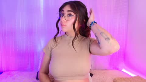 Snapshot of samii_evans chatting on February 7, 7:59 pm samii evans online show from February 7, 7:59 pm