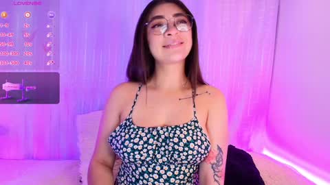 Snapshot of samii_evans chatting on January 18, 3:31 am samii evans online show from January 18, 3:31 am