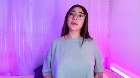 Snapshot of samii_evans chatting on December 13, 5:27 am samii evans online show from December 13, 5:27 am