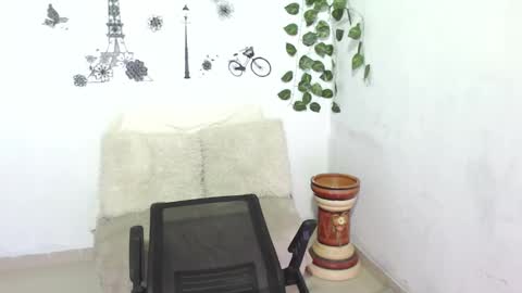 SAMIRA online show from January 5, 3:23 pm