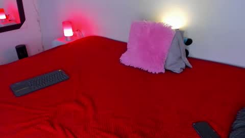 Snapshot of sammy_greyy1 chatting on September 12, 9:51 am sammy_greyy1 online show from September 12, 9:51 am