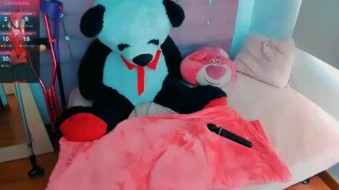 Snapshot of samy_huber chatting on February 3, 6:49 pm SAMY HUBER online show from February 3, 6:49 pm