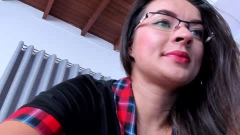 Snapshot of samybennet chatting on January 27, 7:46 pm Samy Bennet online show from January 27, 7:46 pm
