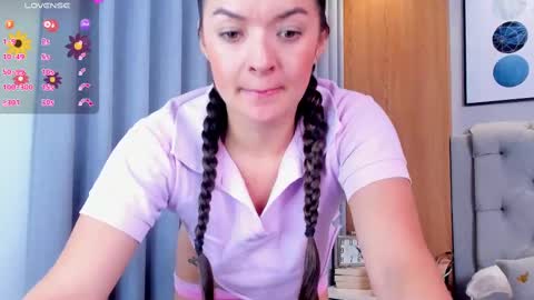 Snapshot of samybennet chatting on September 23, 5:00 pm Samy Bennet online show from September 23, 5:00 pm